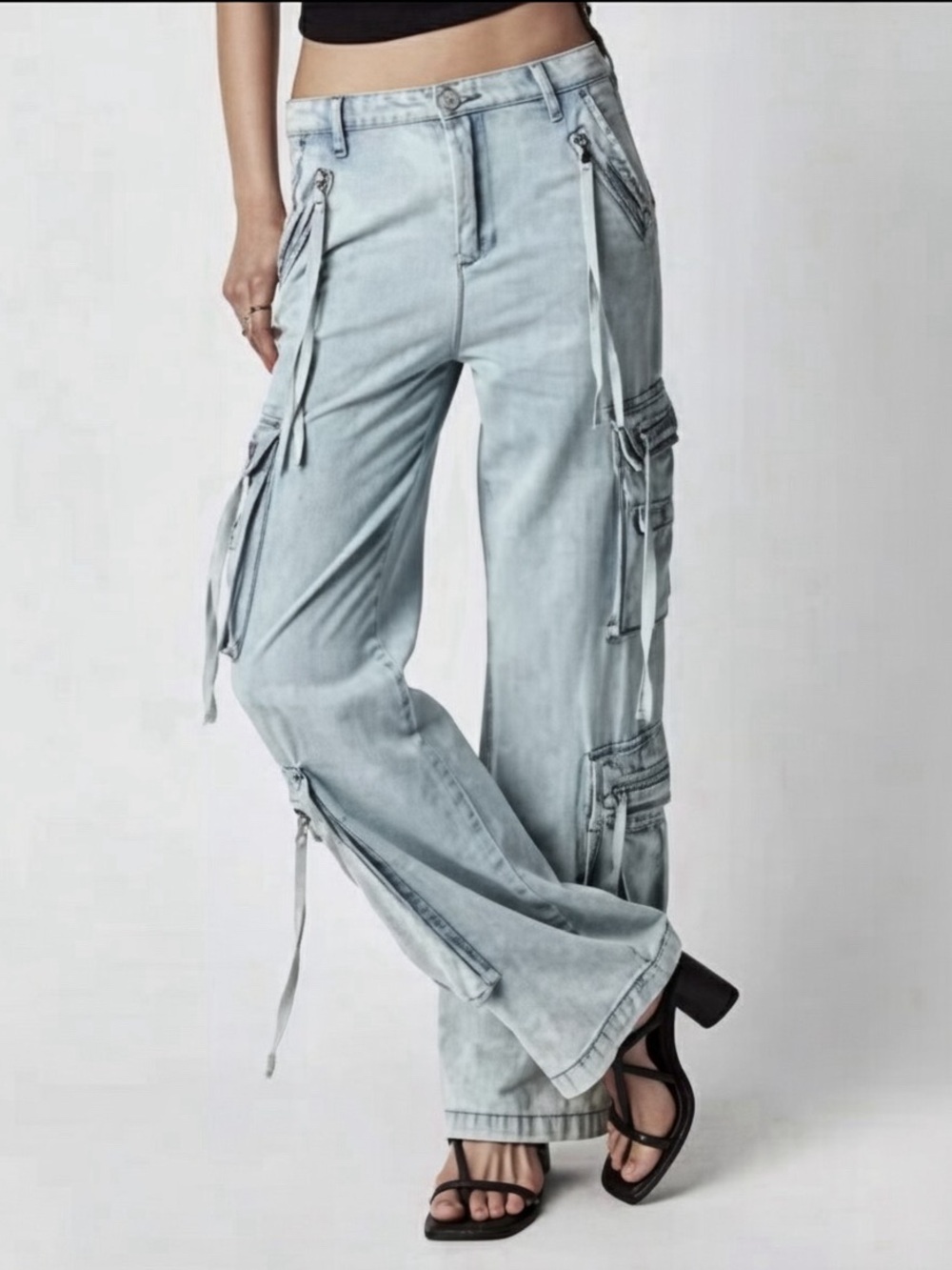 BLANK NYC Franklin Rib Cage Oversized Cargo Pockets Relaxed Jeans--NWT--28 - Picture 3 of 13